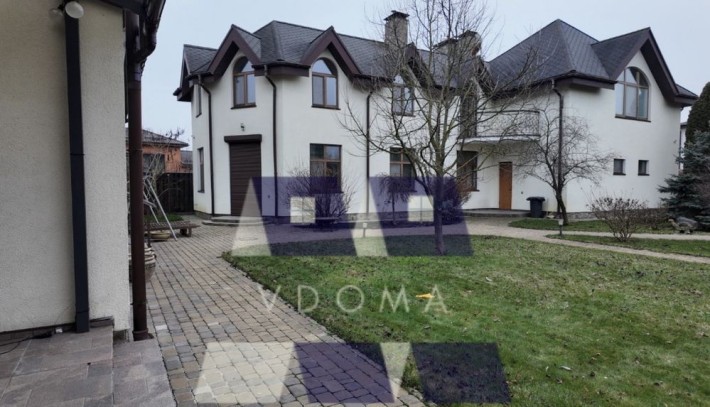 Продаж резеденції, 2 будинки з влосною водоймою - фото 1