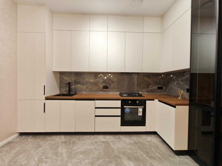 Будинок біля лісу Ремонт, меблі + техніка 100 м2 4 сот Газ Ворзель - фото 1