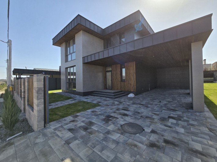 Будинок 195 м2 робиться ремонт в КМ є газ с. Ходосівка поруч Чапаївка - фото 1