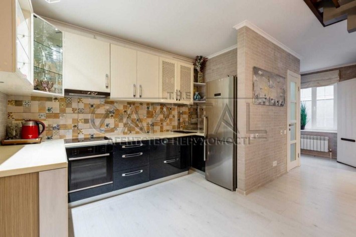 Продаж Таунхаусу з дизайнерським ремонтом у Гореничах - фото 1