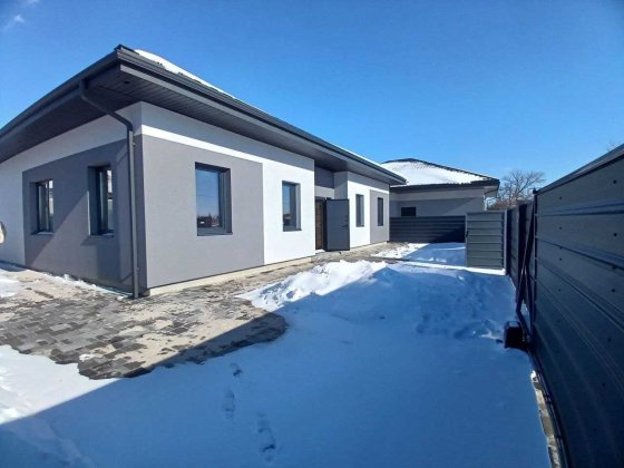Одноповерховий будинок  105м², 4.6 сотки,  Білогородка, ГАЗ! - 96000уо Білогородка