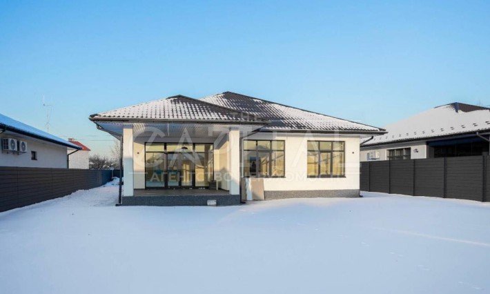 Продаж нового будинку у містечку “Золоче Прованс” c.Вишеньки 150м2 - фото 1