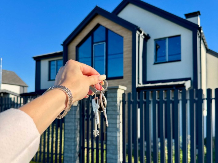 Найкраща ціна на старті сезону! Будинок Гараж+ділянка, КМ з охороною - фото 1