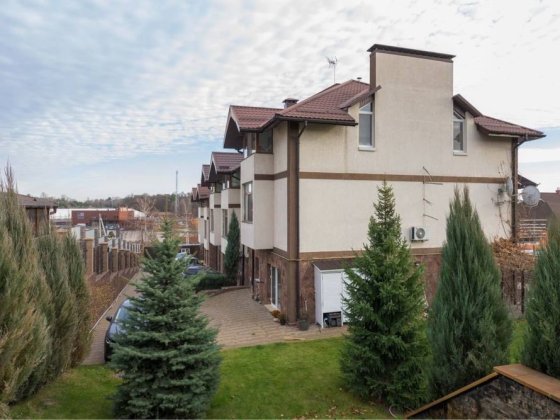 Продаж Таунхаус с.Лісники 220м2 2 сотки землі З ремонтом Будинок Лесники