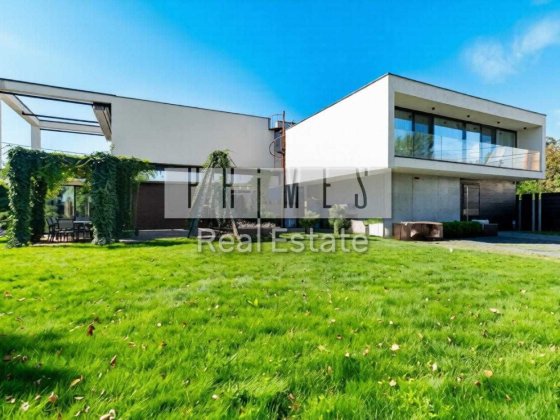 Продаж будинок 488м2 10 соток басейн Конча-Заспа Козин Романків Лесники