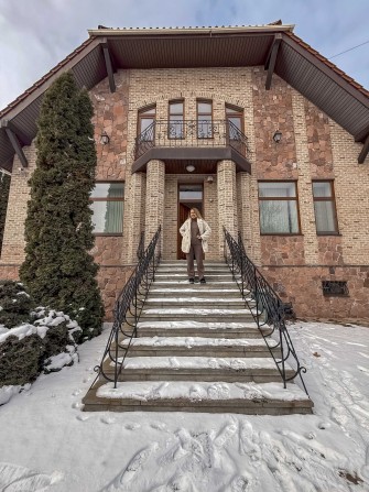 Будинок 371 м² Лісники, 16 соток, ГАЗ, генератор, бомбосховище - фото 1