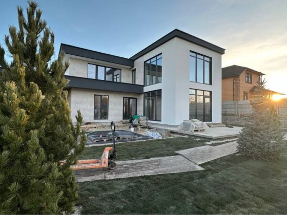 Панорамний будинок з газом!  Гореничі, ділянка 9 соток !