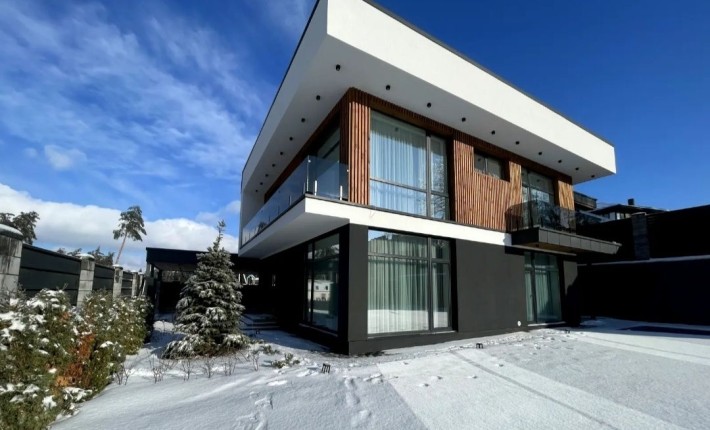 Новий будинок з ремонтом в лісі КМ Нова Ходосівка без % - фото 1