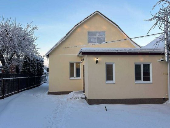 Продам півбудинку з ремонтом с.Нові Петрівці Вишгородського р-ну Нові Петрівці