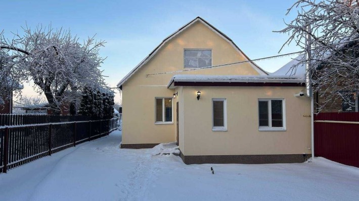 Продам півбудинку з ремонтом с.Нові Петрівці Вишгородського р-ну - фото 1