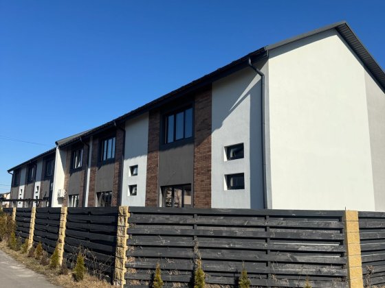 Продаж таунхаус 82м.кв Нові Петрівці котеджне містечко Balaton Балатон Нові Петрівці