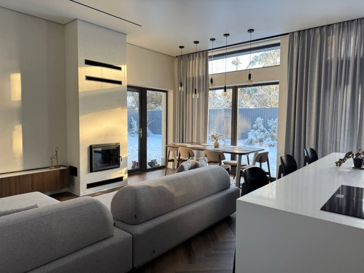 Сучасний будинок з ремонтом у Гореничах — готовий до заселення! - фото 1