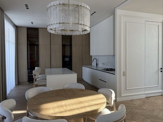 Будинок з ремонтом і басейном в Новій Ходосівці 210 м2 ділянка 8,5 сот Ходосівка