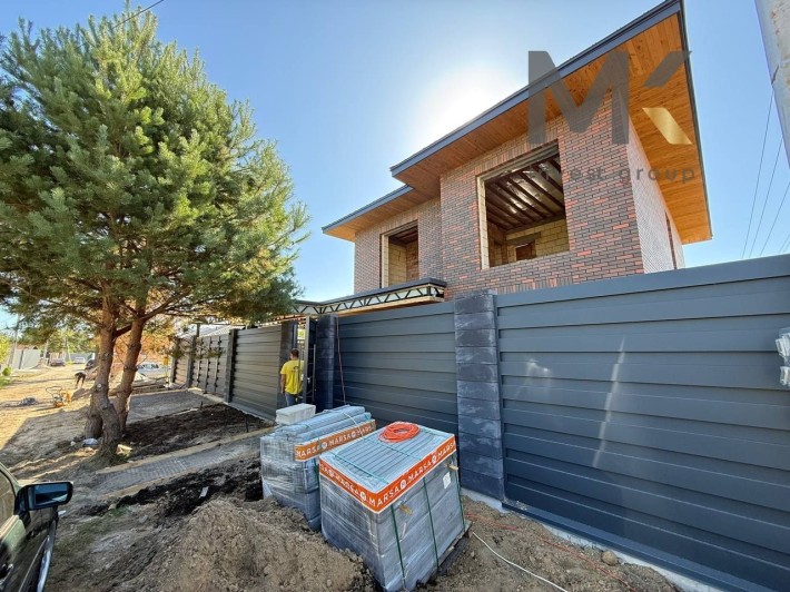 Величний будинок в Гореничах . - фото 1