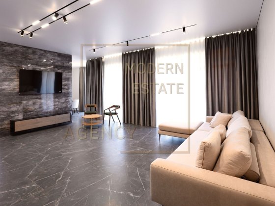 Будинок з ремонтом 168 м2, с.Стоянка, метро Житомирська 14км, Київ 8км Стоянка