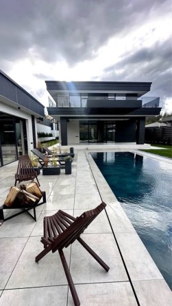 Архітектурний  сучасний будинок 250 м2 з власним басейном. Ходосівка. - фото 1