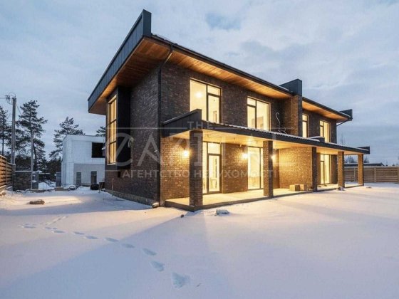 Продаж Дуплекс,Ходосівка,Києво-Святошинський р-н,вул.Центральна,376 м2 Ходосівка