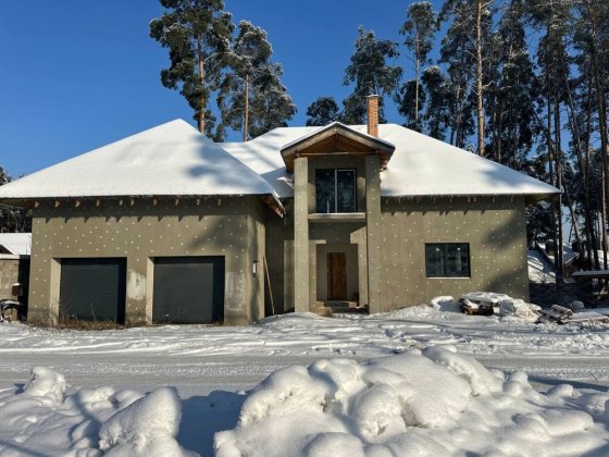 Приватний будинок 240 м в Стоянці, без комісії Стоянка