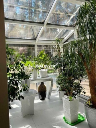 Продається елітний будинок с. Стоянка в закритому котеджному містечку - фото 1