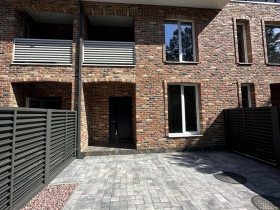 Таунхаус з мансардою 40 м2 біля ЖК О.Краса. Стоянка Стоянка