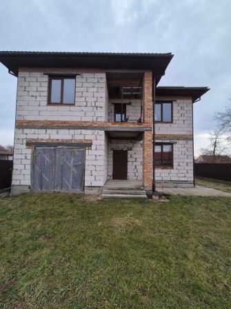 Продаж новобудови в м. Узин в центрі міста - фото 1