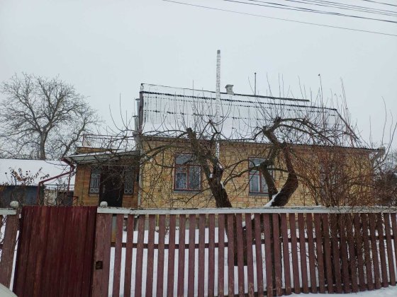 Продається 2-поверховий цегляний будинок м. Тараща Тараща