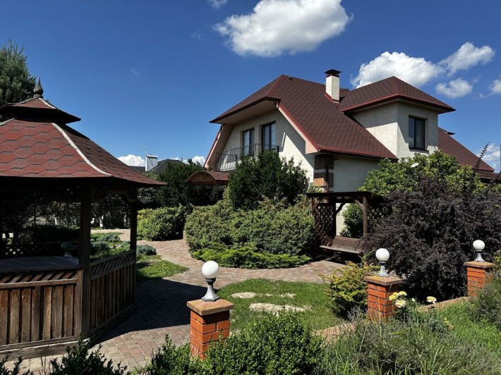 Шикарний будинок в мальовничій локації Бородянки - фото 1