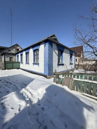 Продаж будинку з приміщенням під магазин у смт Рокитне - фото 1