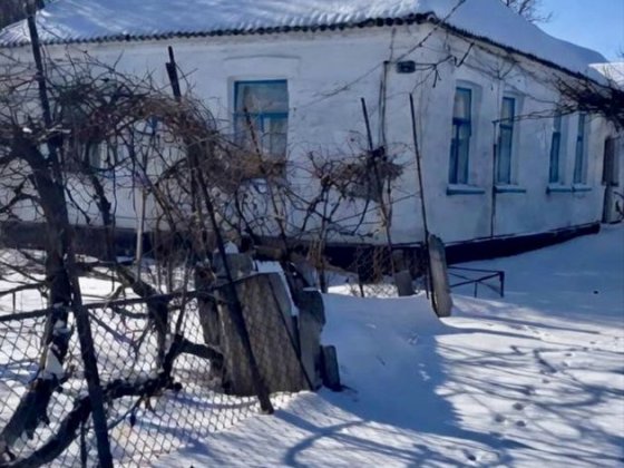 Продаж двох будинків на одній ділянці в смт Рокитне Рокитне