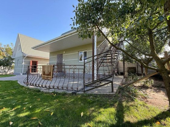 Продаж елегантного будинку в Макарові — 165 000 $, без комісії! Макарів