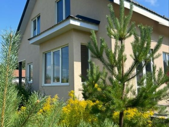 Продам 1/2 дома (дуплекс) в с.Малютянка