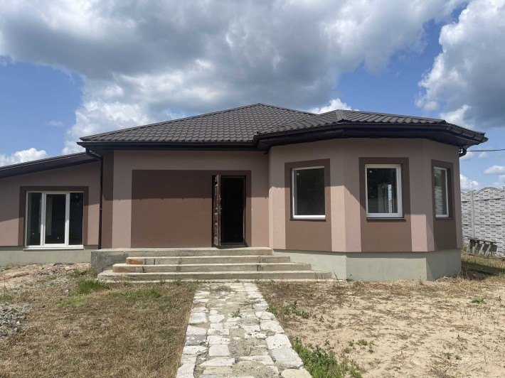 Продаж 1 пов. будинку з опаленням і ділянкою 8 соток - фото 1