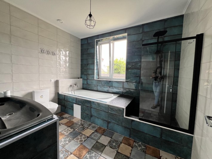 Продаж одноповерхового будинку з новим ремонтом гарній локації - фото 1