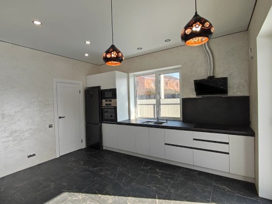 Продаж будинок з новим дизайнерським ремонтом Блиставица