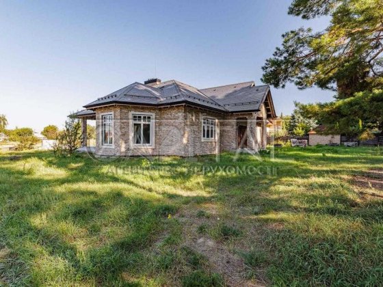 Продаж будинку БОБРИЦЯ в сосновому лісі 43 сотки Бобриця