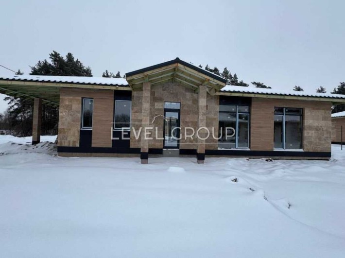 Продаж великого будинку у сосновому лісі - фото 1