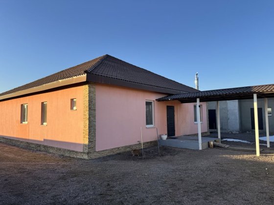 Будинок 125 м² на 15 сот біля Києва | 20 хв м.Житомирська | 40 кВт е/е Бузова