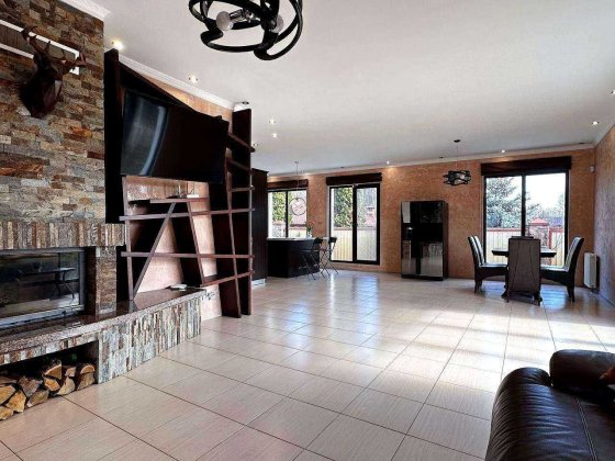 Продам будинок з ремонтом ГАЗ метро 20 хвилин Горенка