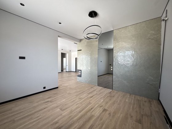 Будинок з ремонтом/15 хв.від Києва/без комісії!/власник! Дмитрівка