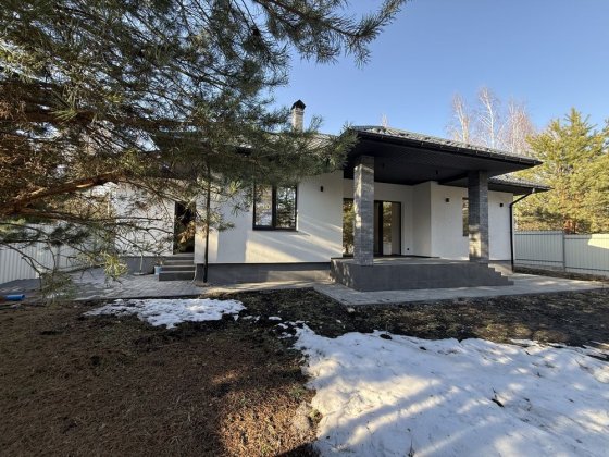 Будинок 130 квадратних метрів 14 соток землі Дмитрівка Дмитрівка