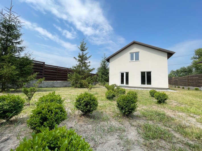 Будинок 110 м² з великою кухнею-вітальнею 35 м² - фото 1
