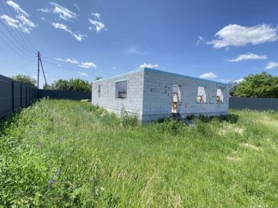 Прощається недобудований будинок Дударков