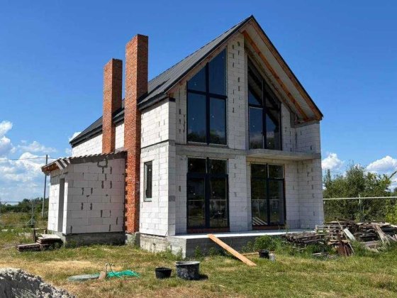 Продам будинок в с Зазим'я, мальовниче затишне місце, поруч озеро Зазим'я