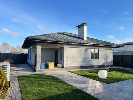 Сучасний енергоефективний будинок біля води, 11 км Київ, с. Зазим’я Зазим'я