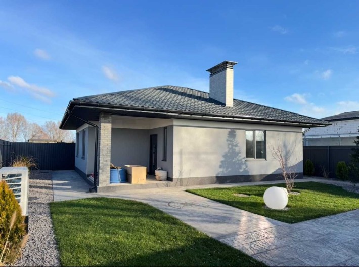 Сучасний енергоефективний будинок біля води, 11 км Київ, с. Зазим’я - фото 1