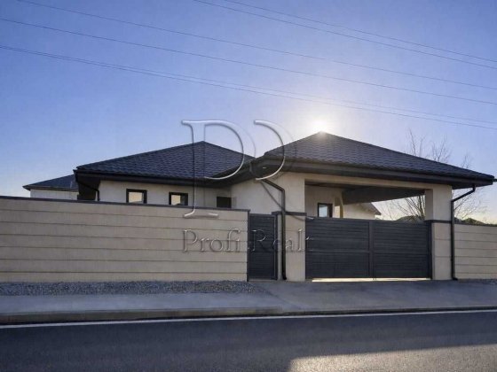 Продаж будинку Іванковичі 235 кв.м Іванковичі