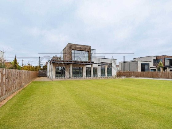 Продаж сучасного будинку у с. Крушинка, за 15 км від Києва Крушинка