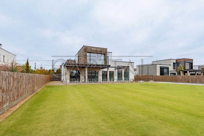 Продаж сучасного будинку у с. Крушинка, за 15 км від Києва - фото 1