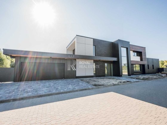 Продаж Будинок 279м2 5к 15соток Крушинка Крушинка