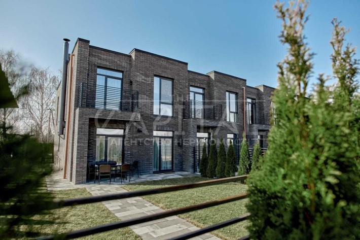 Продаж дизайнерського таунхаусу в КМ «Eastville» с. Мала Олександрівка - фото 1